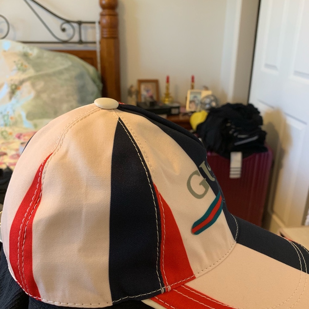 Cute hat - Picture 2 of 6